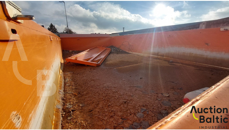 Pronar T 679/2 - Rimorchio ribaltabile: foto 4 Pronar T 679/2 - Rimorchio ribaltabile: foto 4