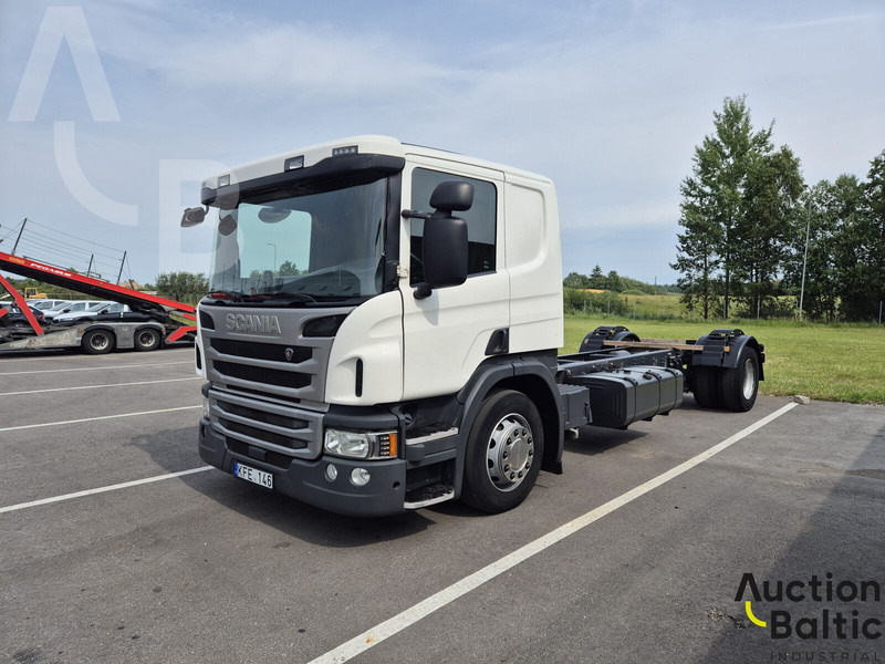 Scania P 450 - Autocarro telaio: foto 1 Scania P 450 - Autocarro telaio: foto 1