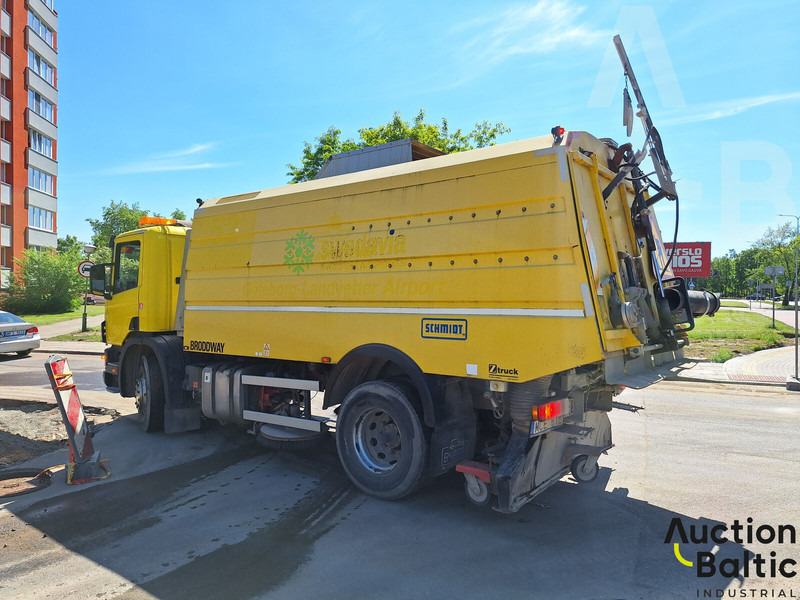 Scania P 94 - Spazzatrice stradale: foto 4 Scania P 94 - Spazzatrice stradale: foto 4