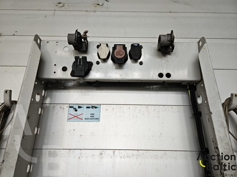 Schmitz Cargobull SCS 24 - Semirimorchio centinato: foto 3 Schmitz Cargobull SCS 24 - Semirimorchio centinato: foto 3