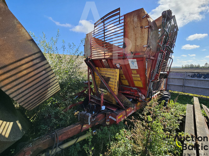 TIM Sugar beet harvester - Mietitrebbia: foto 4 TIM Sugar beet harvester - Mietitrebbia: foto 4