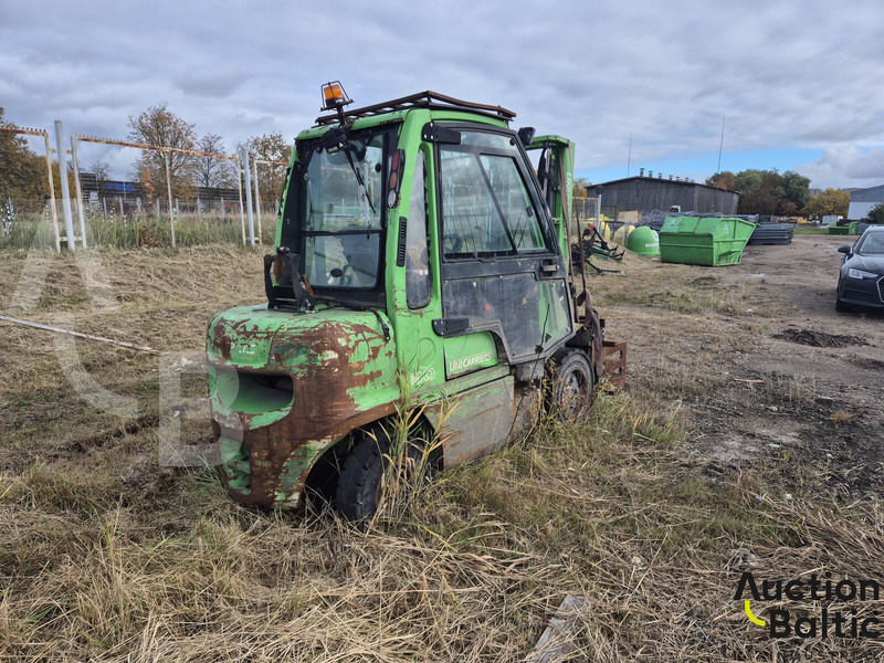 UniCarriers 30 - Carrello elevatore diesel: foto 4 UniCarriers 30 - Carrello elevatore diesel: foto 4