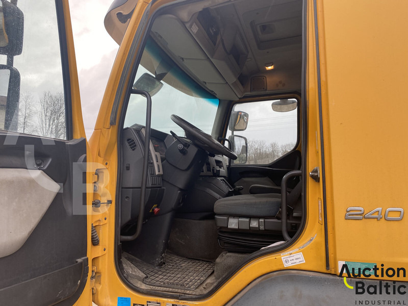 Volvo FL 240 4x2 - Autocarro ribaltabile: foto 5 Volvo FL 240 4x2 - Autocarro ribaltabile: foto 5