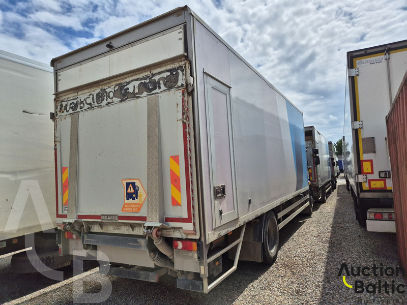 Volvo FL240 - Autocarro furgonato: foto 3 Volvo FL240 - Autocarro furgonato: foto 3