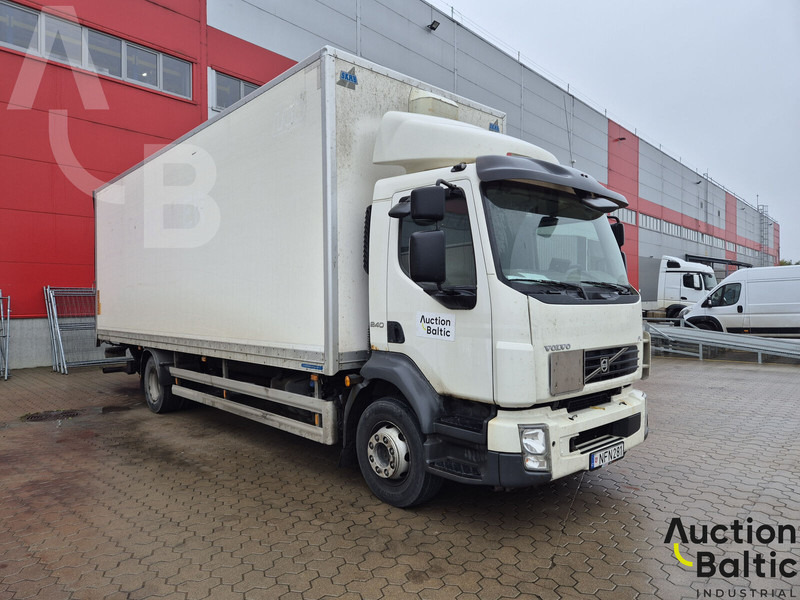 Volvo FL240 - Autocarro furgonato: foto 1 Volvo FL240 - Autocarro furgonato: foto 1