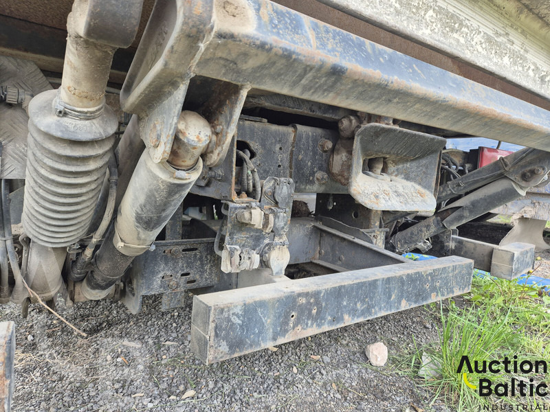 Autocarro con pianale/ Cassone fisso Volvo FL6: foto 18 Autocarro con pianale/ Cassone fisso Volvo FL6: foto 18