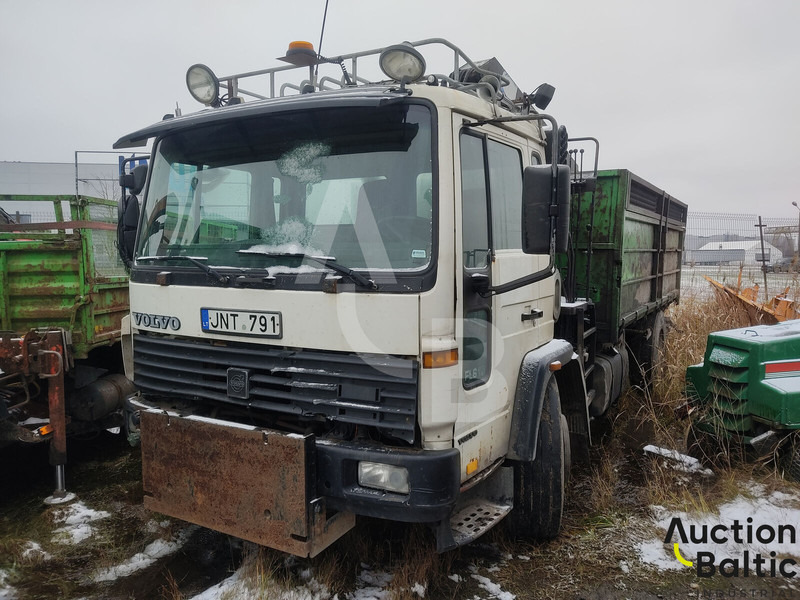 Volvo FL618 - Autocarro ribaltabile, Camion con gru: foto 1 Volvo FL618 - Autocarro ribaltabile, Camion con gru: foto 1