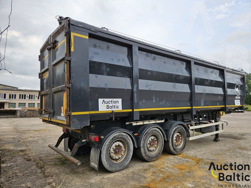 Wielton NW-3 - Semirimorchio centinato: foto 3 Wielton NW-3 - Semirimorchio centinato: foto 3
