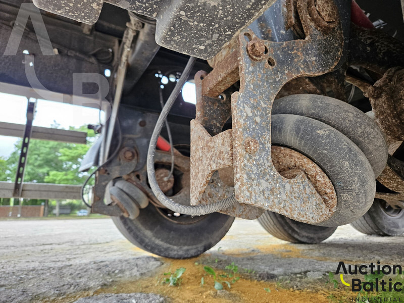 Wielton NW-3 - Semirimorchio centinato: foto 5 Wielton NW-3 - Semirimorchio centinato: foto 5