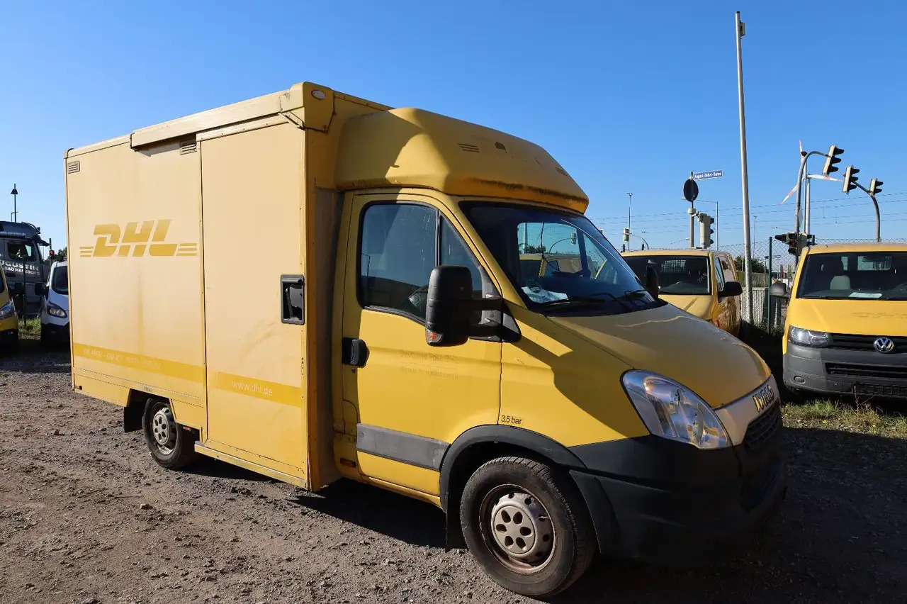 Iveco Daily/ Regalsystem/Luftfeder/KURZ/1. Hand - Furgone box: foto 1 Iveco Daily/ Regalsystem/Luftfeder/KURZ/1. Hand - Furgone box: foto 1