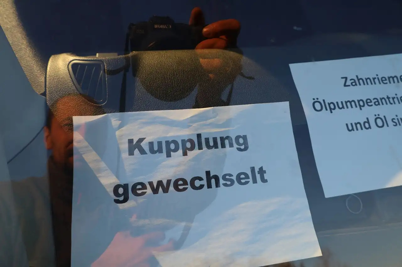 Furgone chiuso Volkswagen Caddy/2KN/62kW/1.Hand: foto 14 Furgone chiuso Volkswagen Caddy/2KN/62kW/1.Hand: foto 14
