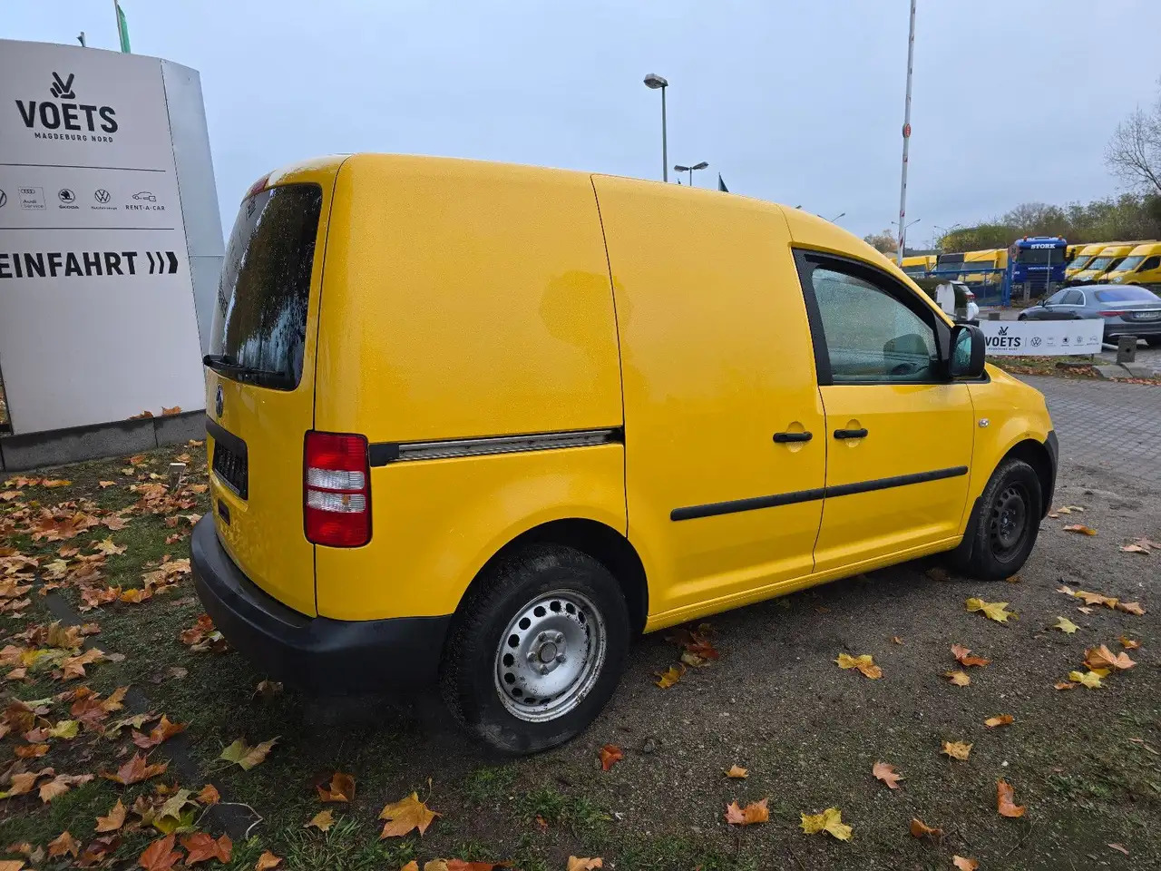 Volkswagen Caddy/62kW/Van/EU5/Scheckheft - Furgone chiuso: foto 4 Volkswagen Caddy/62kW/Van/EU5/Scheckheft - Furgone chiuso: foto 4