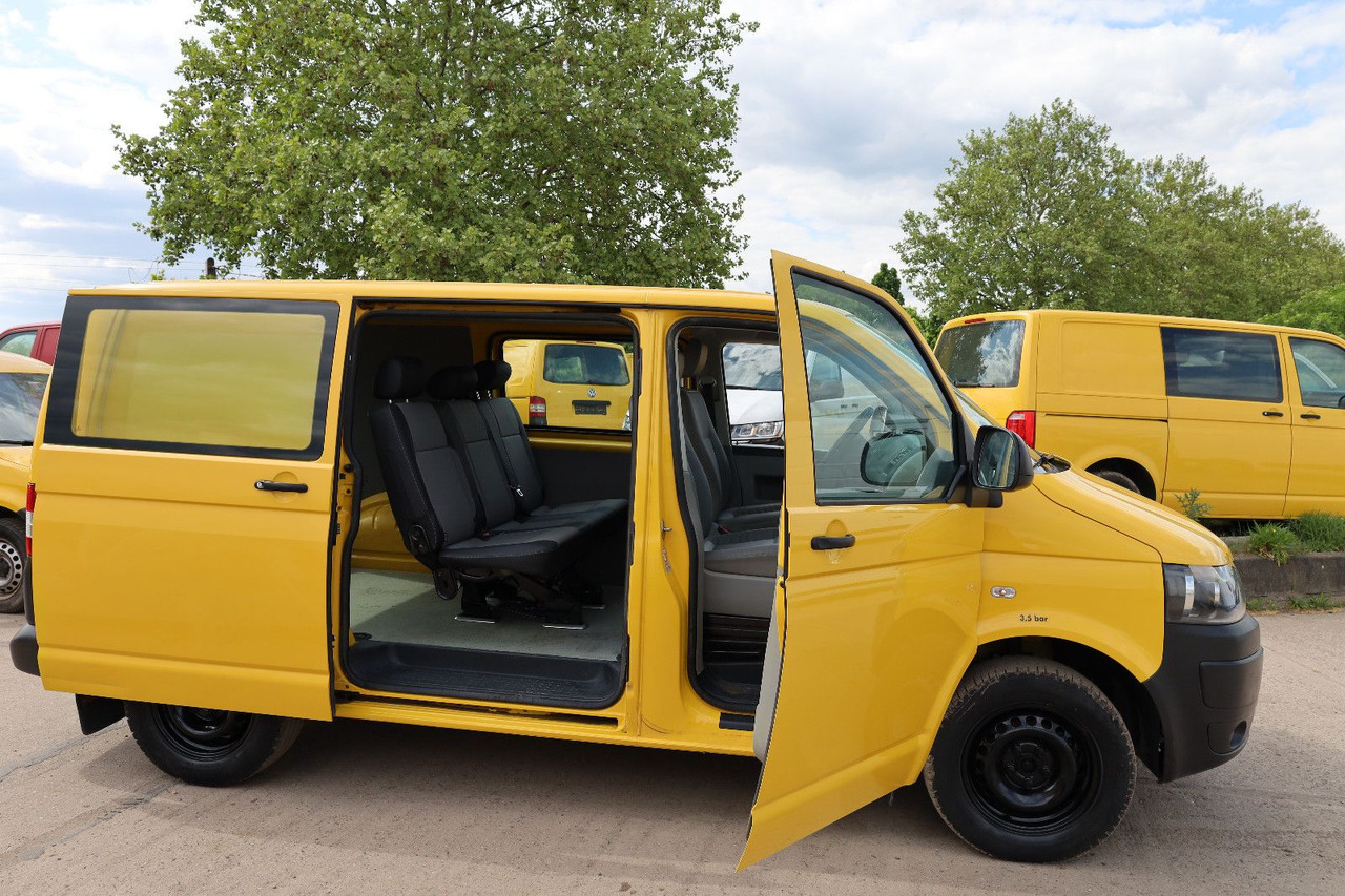 Volkswagen T5 Transporter Kasten-Kombi 2.0 TDI/EU5/5-Sitze - Pulmino: foto 1 Volkswagen T5 Transporter Kasten-Kombi 2.0 TDI/EU5/5-Sitze - Pulmino: foto 1