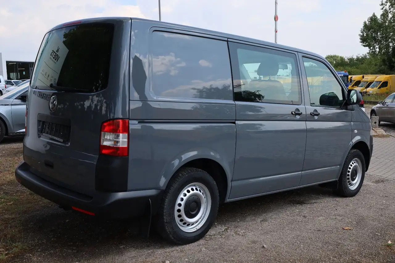 Volkswagen T5 Transporter Kasten-Kombi 2.0 TDI/EU5/5-Sitze - Autovettura: foto 3 Volkswagen T5 Transporter Kasten-Kombi 2.0 TDI/EU5/5-Sitze - Autovettura: foto 3