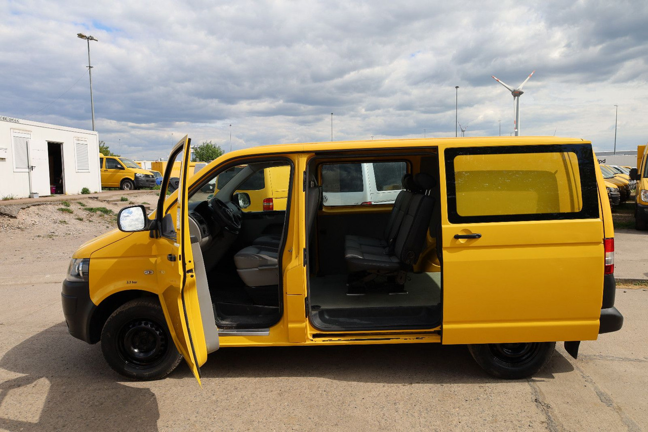 Volkswagen T5 Transporter Kasten-Kombi 2.0 TDI/EU5/5-Sitze - Pulmino: foto 3 Volkswagen T5 Transporter Kasten-Kombi 2.0 TDI/EU5/5-Sitze - Pulmino: foto 3