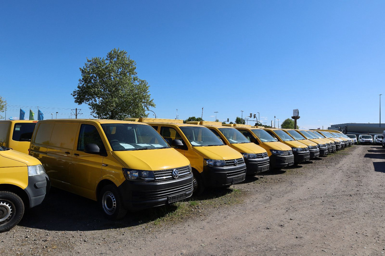 Volkswagen T5 Transporter Kasten-Kombi 2.0 TDI/EU5/5-Sitze - Pulmino: foto 2 Volkswagen T5 Transporter Kasten-Kombi 2.0 TDI/EU5/5-Sitze - Pulmino: foto 2