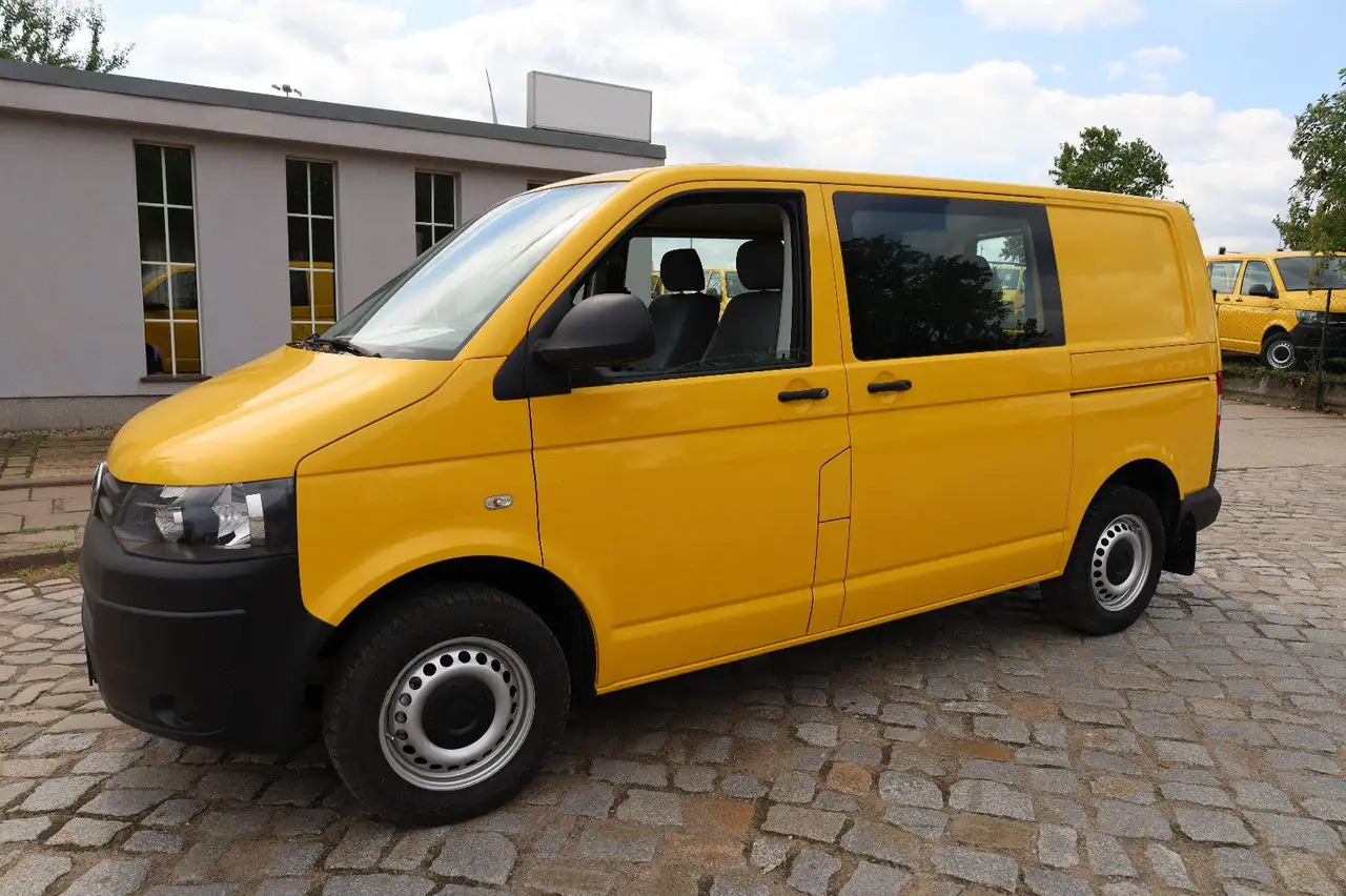 Volkswagen T5 Transporter Kasten-Kombi 2.0 TDI/EU5/5-Sitze - Autovettura: foto 3 Volkswagen T5 Transporter Kasten-Kombi 2.0 TDI/EU5/5-Sitze - Autovettura: foto 3