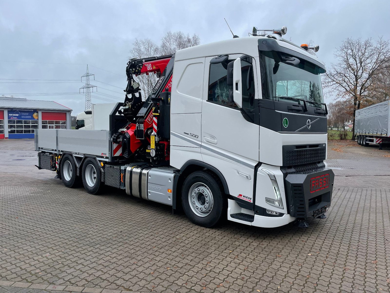 Volvo FH500 6x4 Fassi F545RA 2.27 mit Jib und Winde - Camion, Camion con gru: foto 3 Volvo FH500 6x4 Fassi F545RA 2.27 mit Jib und Winde - Camion, Camion con gru: foto 3