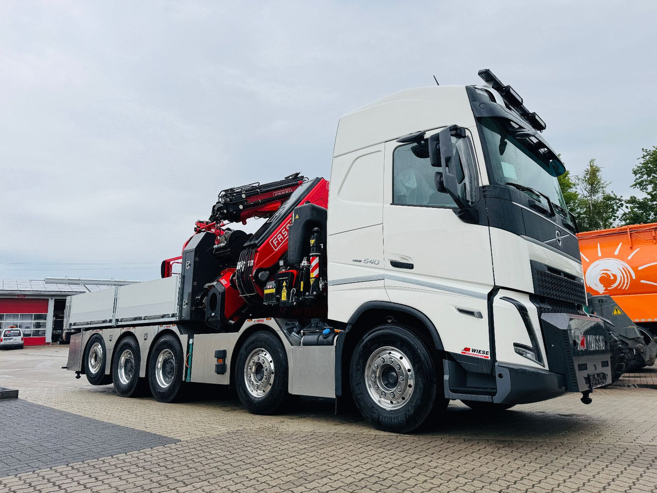 Volvo FH540 10x4 mit F1150 Ladekran, Sattelzugmaschine - Camion, Camion con gru: foto 4 Volvo FH540 10x4 mit F1150 Ladekran, Sattelzugmaschine - Camion, Camion con gru: foto 4