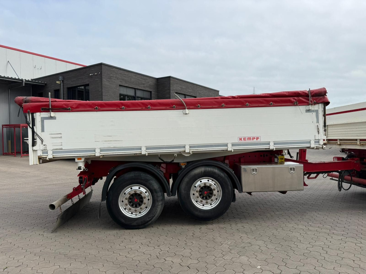 DAF CF 480 FAN 6x2 Dreiseitenkipper Inkl. Anhänger - Autocarro ribaltabile: foto 4 DAF CF 480 FAN 6x2 Dreiseitenkipper Inkl. Anhänger - Autocarro ribaltabile: foto 4