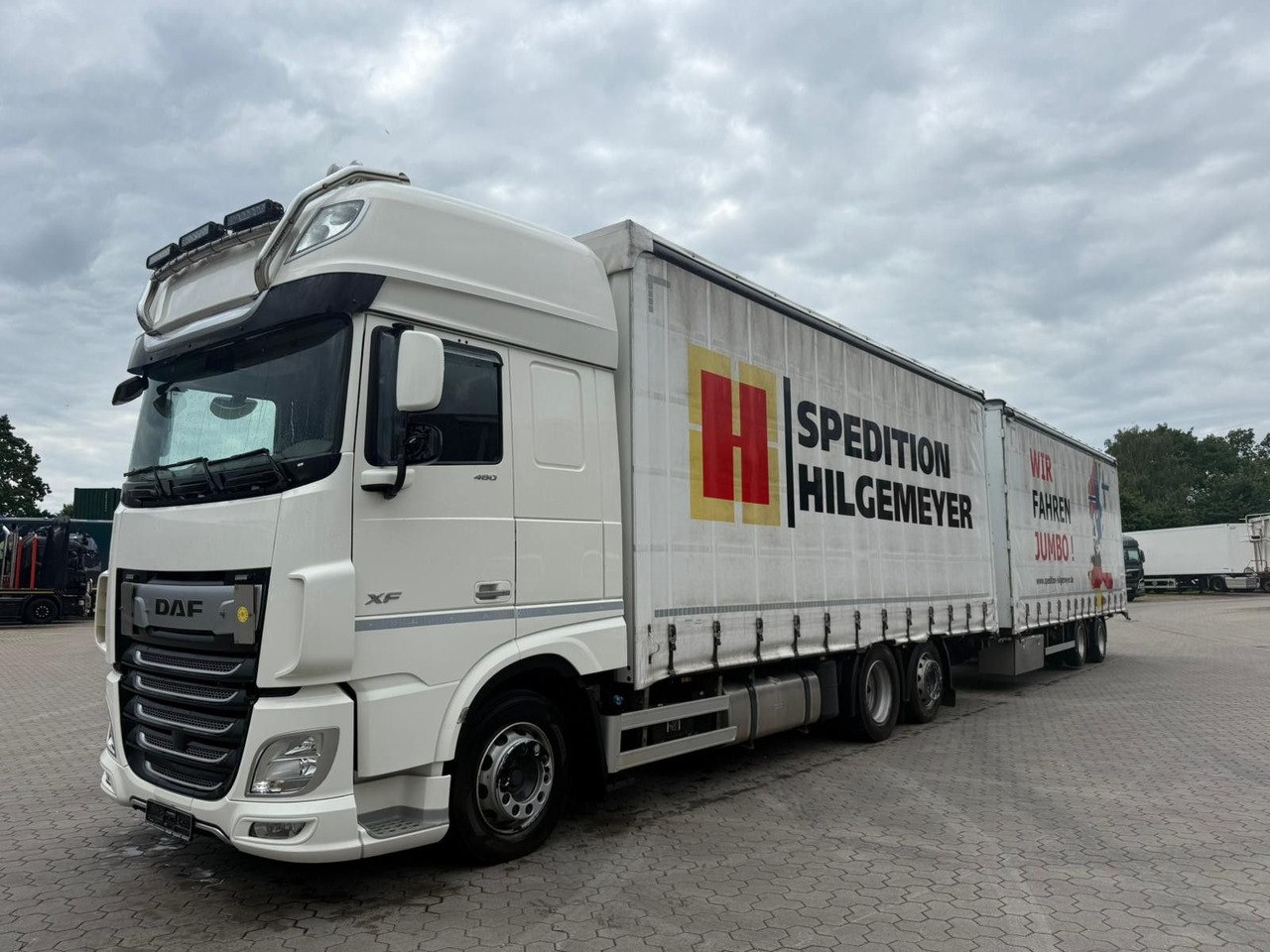 DAF XF 480 FAN LowDeck 6x2 Jumbo Inklusive Anhänger - Camion centinato: foto 2 DAF XF 480 FAN LowDeck 6x2 Jumbo Inklusive Anhänger - Camion centinato: foto 2
