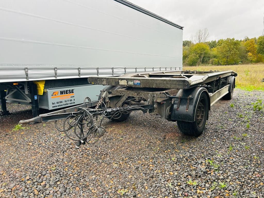 Fliegl ZPS 180 Abrollanhänger, Außenrollen - Rimorchio scarrabile/ Multibenna: foto 4 Fliegl ZPS 180 Abrollanhänger, Außenrollen - Rimorchio scarrabile/ Multibenna: foto 4
