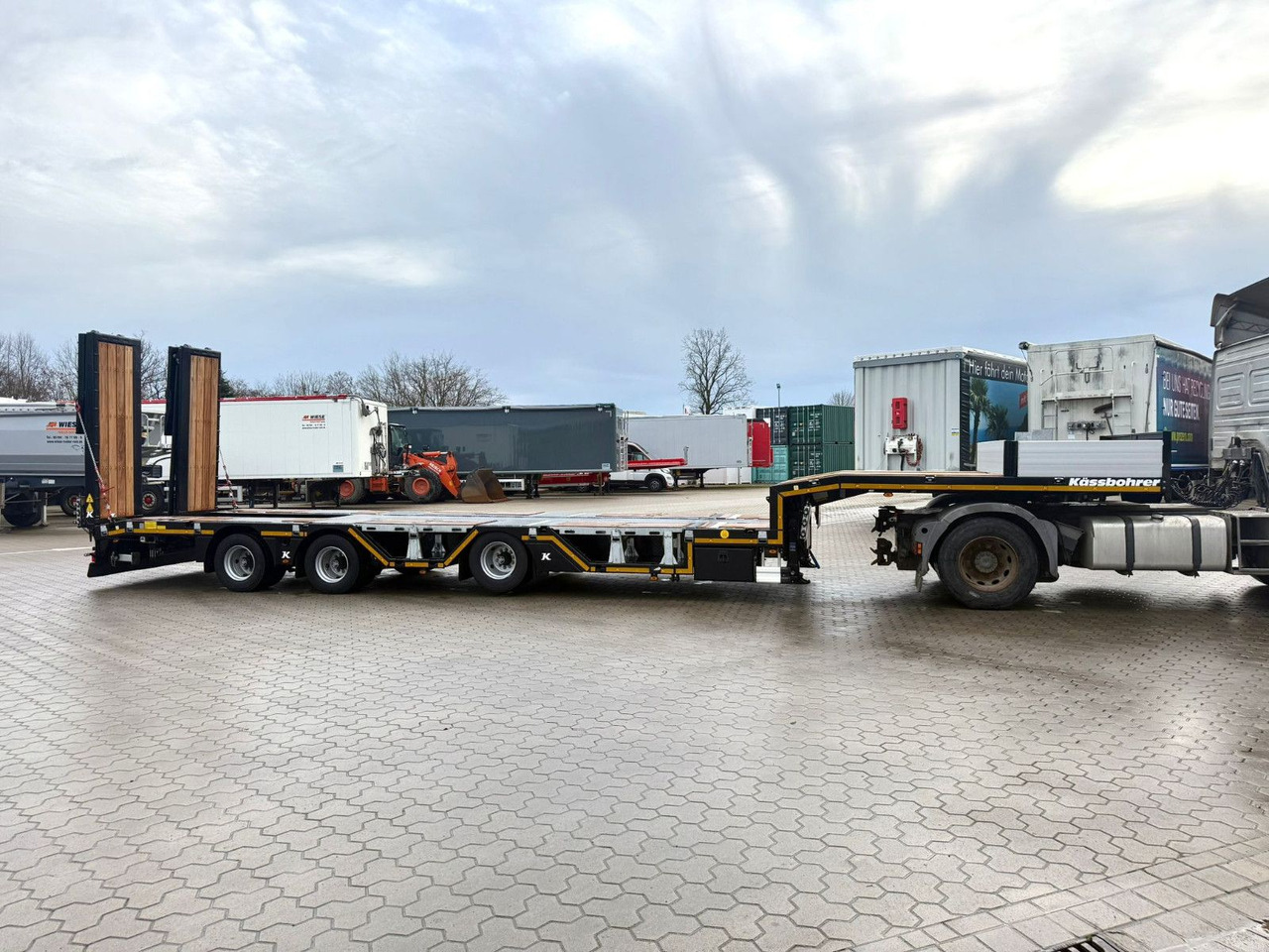 Kässbohrer SLAR3 Tele Tiefbett Radmulden metallisiert - Semirimorchio pianale ribassato: foto 5 Kässbohrer SLAR3 Tele Tiefbett Radmulden metallisiert - Semirimorchio pianale ribassato: foto 5