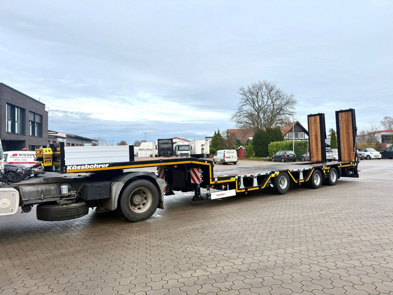 Kässbohrer SLAR3 Tele Tiefbett Radmulden metallisiert - Semirimorchio pianale ribassato: foto 3 Kässbohrer SLAR3 Tele Tiefbett Radmulden metallisiert - Semirimorchio pianale ribassato: foto 3