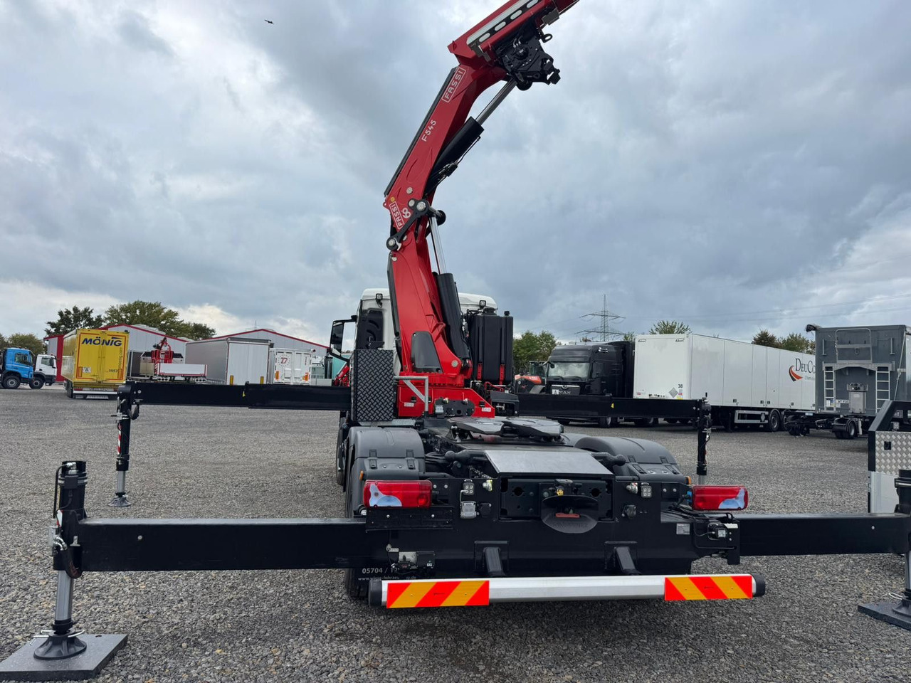 MAN 26.470 6x4-4 Hydrodrive Fassi Kran F545 Jib - Camion con gru: foto 3 MAN 26.470 6x4-4 Hydrodrive Fassi Kran F545 Jib - Camion con gru: foto 3