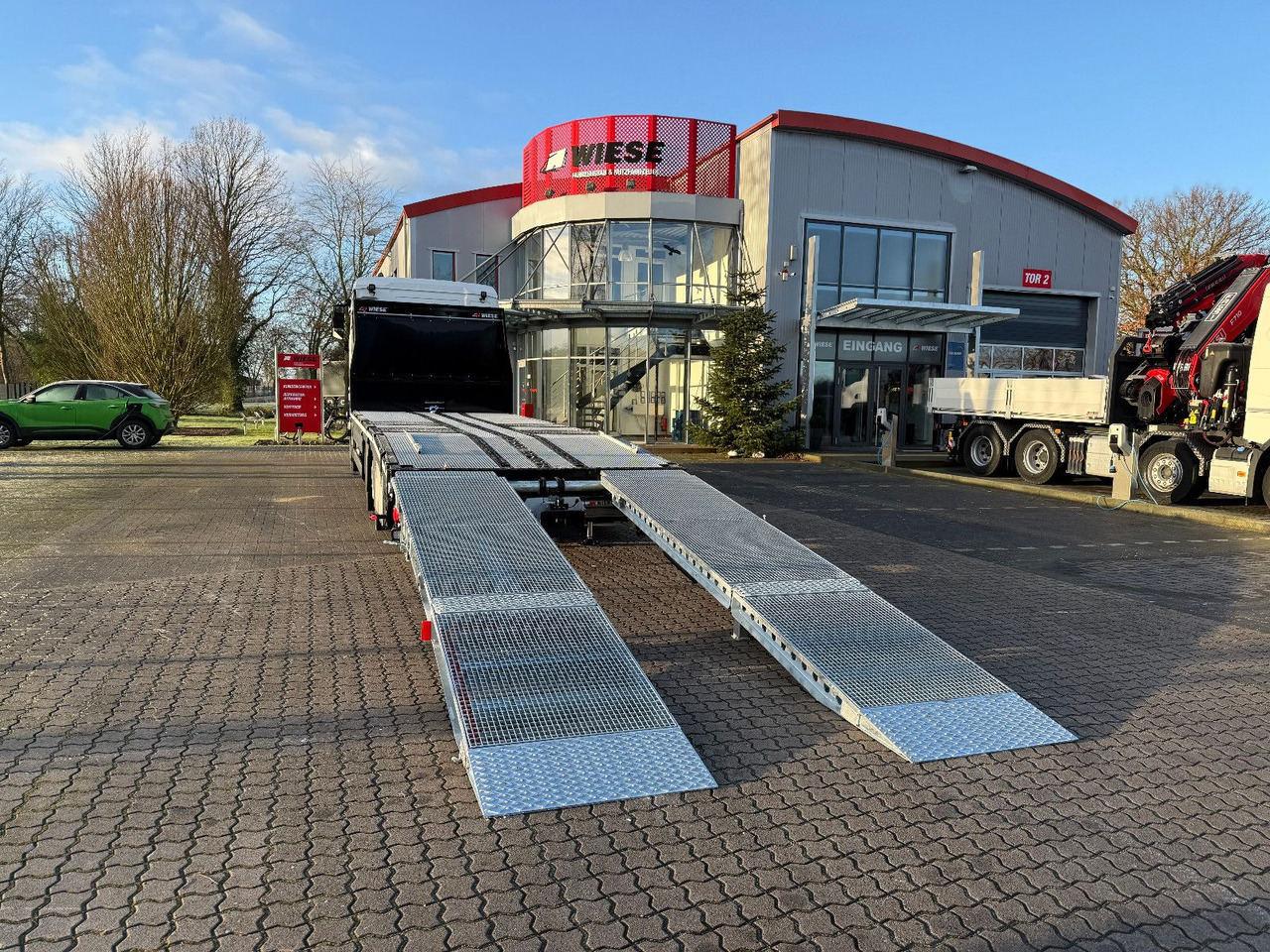 MAN Baumaschinen- Arbeitsbühnentransporter Rampen - Camion bisarca: foto 4 MAN Baumaschinen- Arbeitsbühnentransporter Rampen - Camion bisarca: foto 4