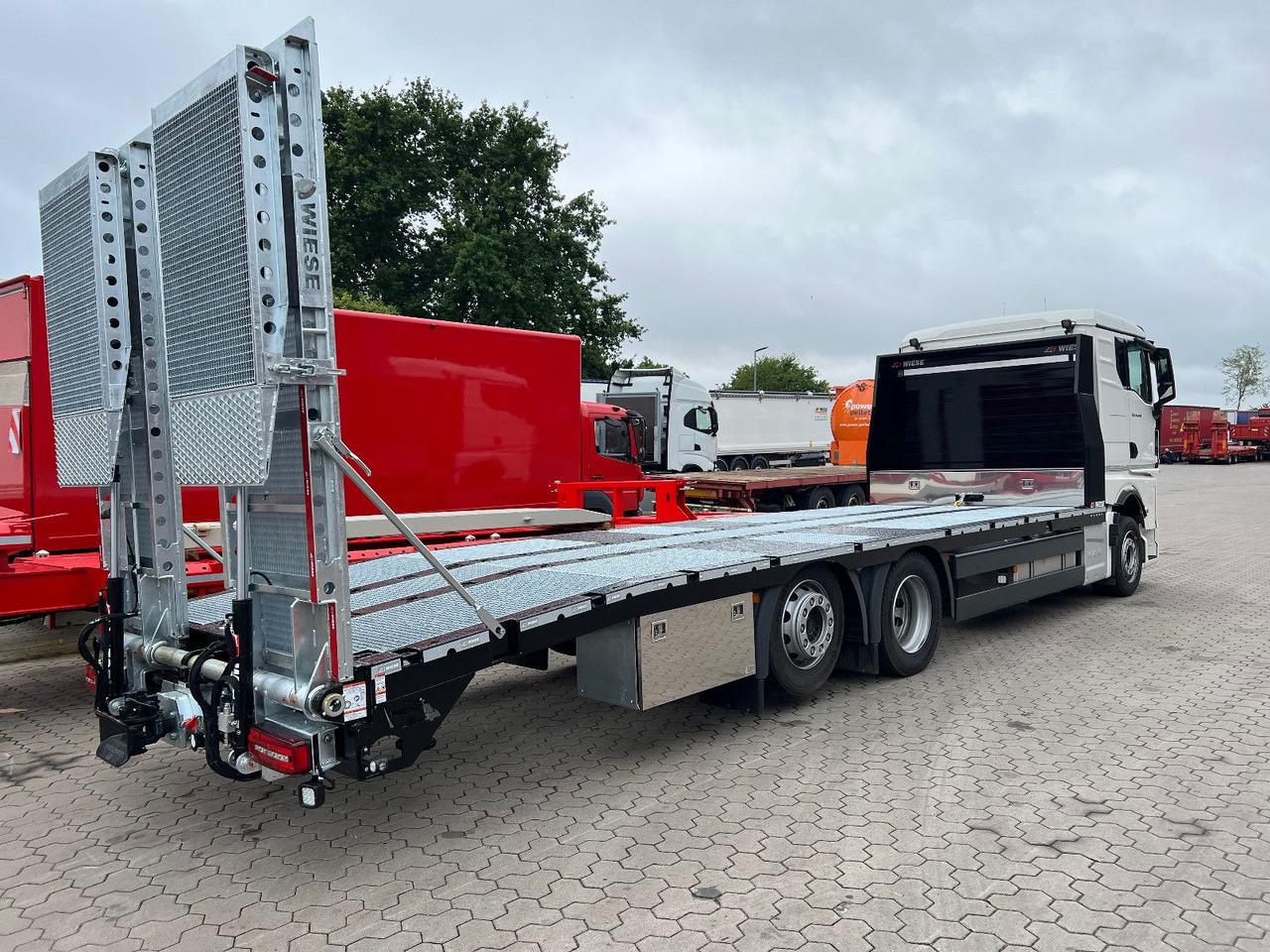 MAN Baumaschinen-  Arbeitsbühnentransporter Rampen - Carro attrezzi: foto 5 MAN Baumaschinen-  Arbeitsbühnentransporter Rampen - Carro attrezzi: foto 5