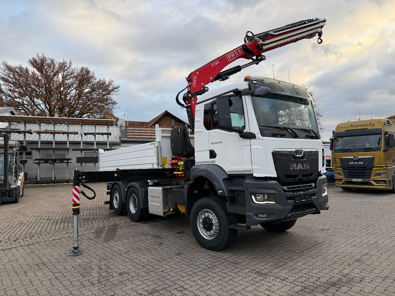 MAN TGS 26.400 6x4 Krankipper Fassi/SOFORT VERFÜGBAR - Camion con gru: foto 1 MAN TGS 26.400 6x4 Krankipper Fassi/SOFORT VERFÜGBAR - Camion con gru: foto 1