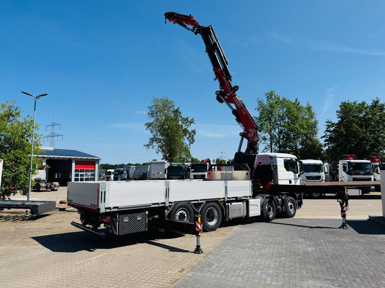 MAN TGS 32.510 mit F710 Frontkran sofort - Autocarro con pianale/ Cassone fisso, Camion con gru: foto 3 MAN TGS 32.510 mit F710 Frontkran sofort - Autocarro con pianale/ Cassone fisso, Camion con gru: foto 3