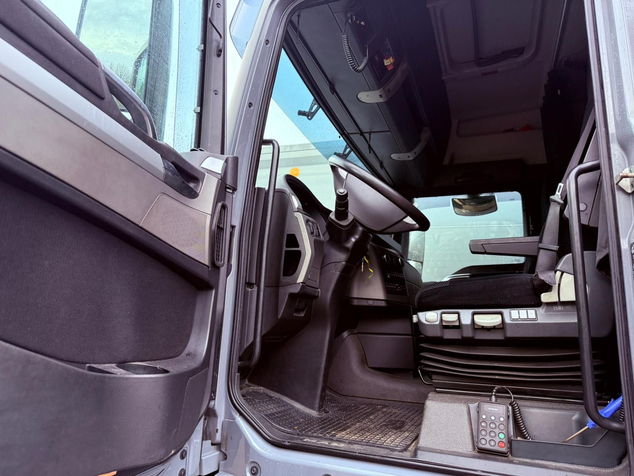 MAN TGX 18.440 LL Volumen LKW mit Staplerhalterung MAN TGX 18.440 LL Volumen LKW mit Staplerhalterung - Camion centinato: foto 5 MAN TGX 18.440 LL Volumen LKW mit Staplerhalterung MAN TGX 18.440 LL Volumen LKW mit Staplerhalterung - Camion centinato: foto 5