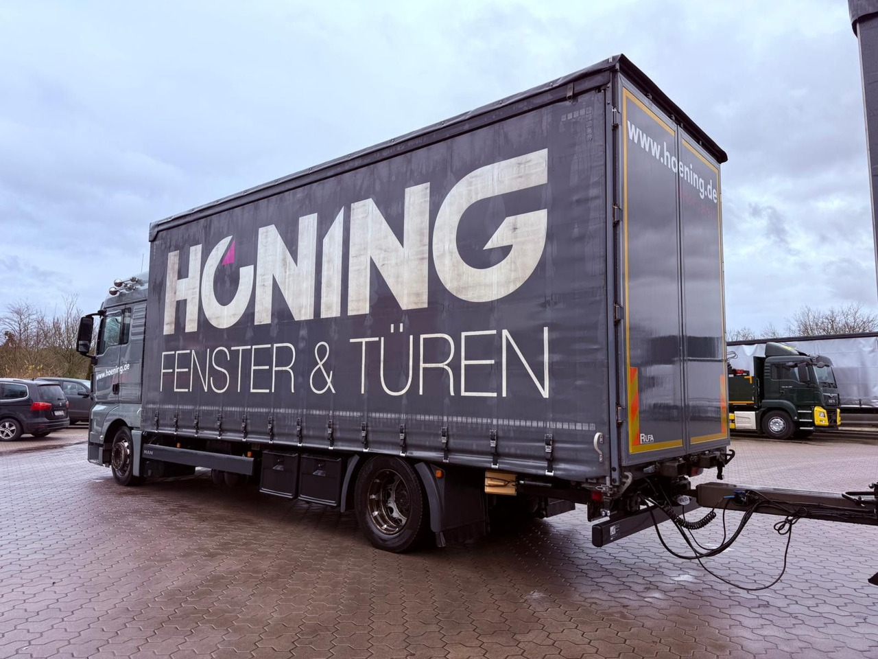MAN TGX 18.440 LL Volumen LKW mit Staplerhalterung MAN TGX 18.440 LL Volumen LKW mit Staplerhalterung - Camion centinato: foto 3 MAN TGX 18.440 LL Volumen LKW mit Staplerhalterung MAN TGX 18.440 LL Volumen LKW mit Staplerhalterung - Camion centinato: foto 3