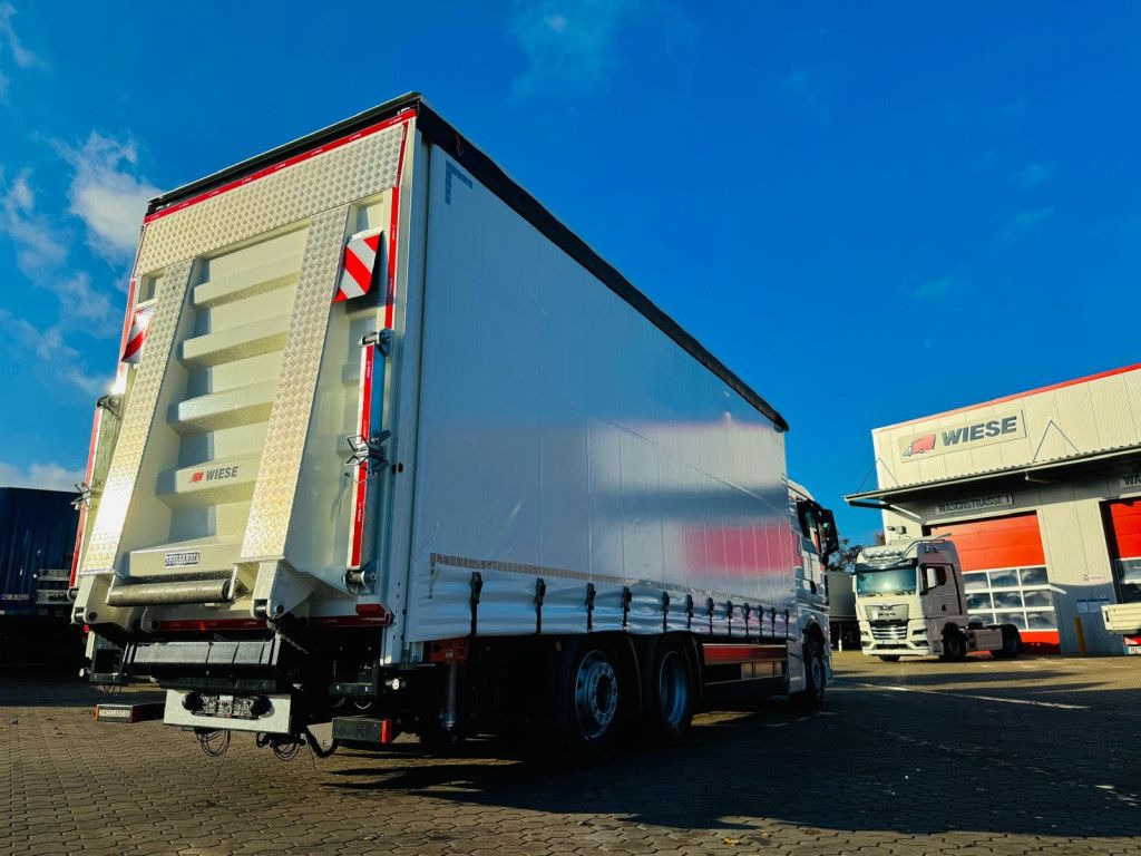 MAN TGX 26.440 6x2 LL Schwerlast Ladebordwand/Rampe - Autocarro trasporto automezzi: foto 4 MAN TGX 26.440 6x2 LL Schwerlast Ladebordwand/Rampe - Autocarro trasporto automezzi: foto 4
