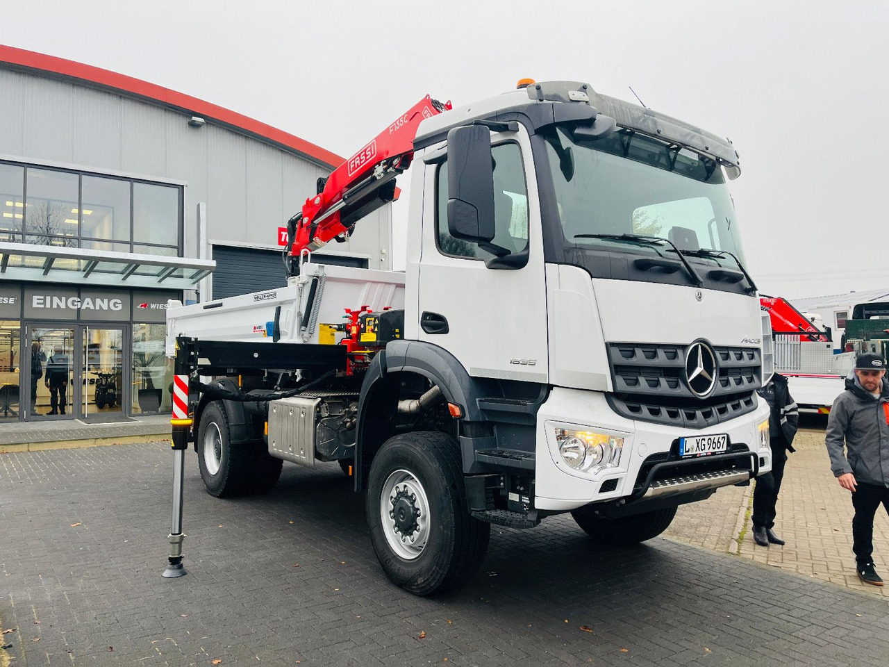 Mercedes-Benz Arocs 1835 4x4 Meiller Fassi Kran Kipper - Autocarro ribaltabile, Camion con gru: foto 2 Mercedes-Benz Arocs 1835 4x4 Meiller Fassi Kran Kipper - Autocarro ribaltabile, Camion con gru: foto 2