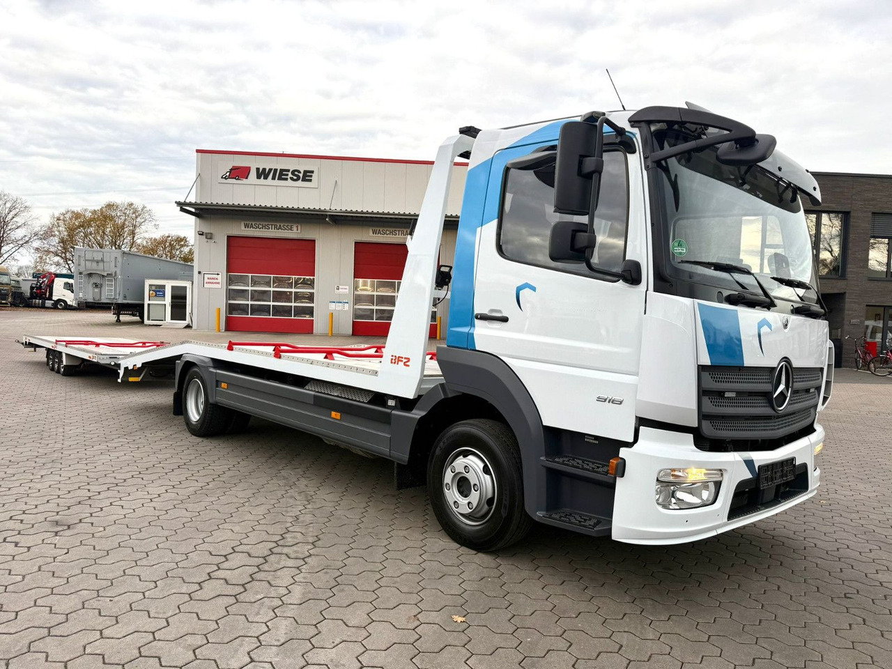 Mercedes-Benz Atego 918L Autotransporter mit BFZ Anhänger - Camion bisarca: foto 2 Mercedes-Benz Atego 918L Autotransporter mit BFZ Anhänger - Camion bisarca: foto 2