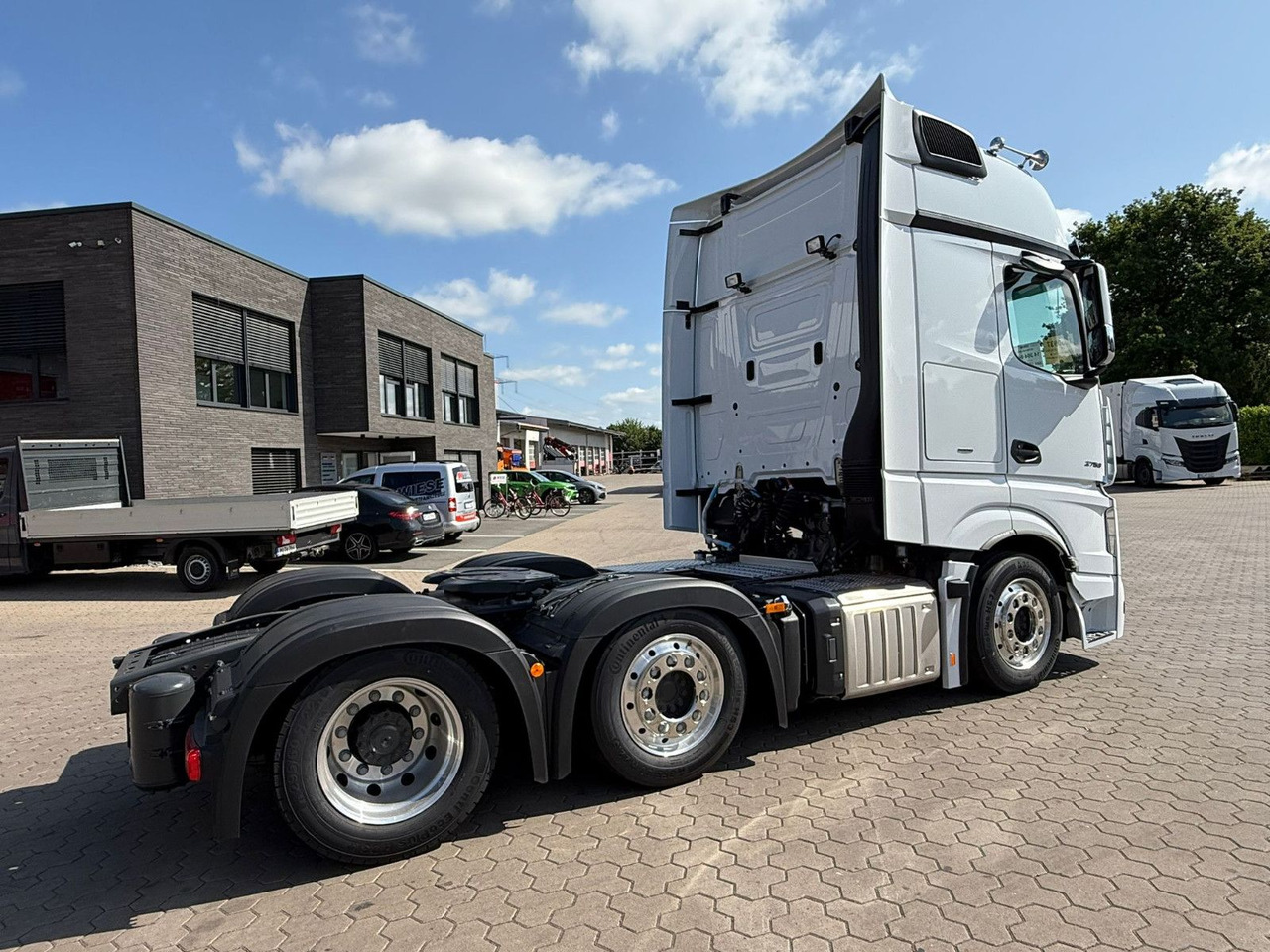 Mercedes-Benz Actros 2753 GigaSpace L 6x2 Lowliner TrendLine - Trattore stradale: foto 5 Mercedes-Benz Actros 2753 GigaSpace L 6x2 Lowliner TrendLine - Trattore stradale: foto 5
