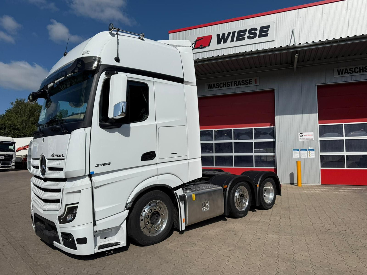 Mercedes-Benz Actros 2753 GigaSpace L 6x2 Lowliner TrendLine - Trattore stradale: foto 1 Mercedes-Benz Actros 2753 GigaSpace L 6x2 Lowliner TrendLine - Trattore stradale: foto 1