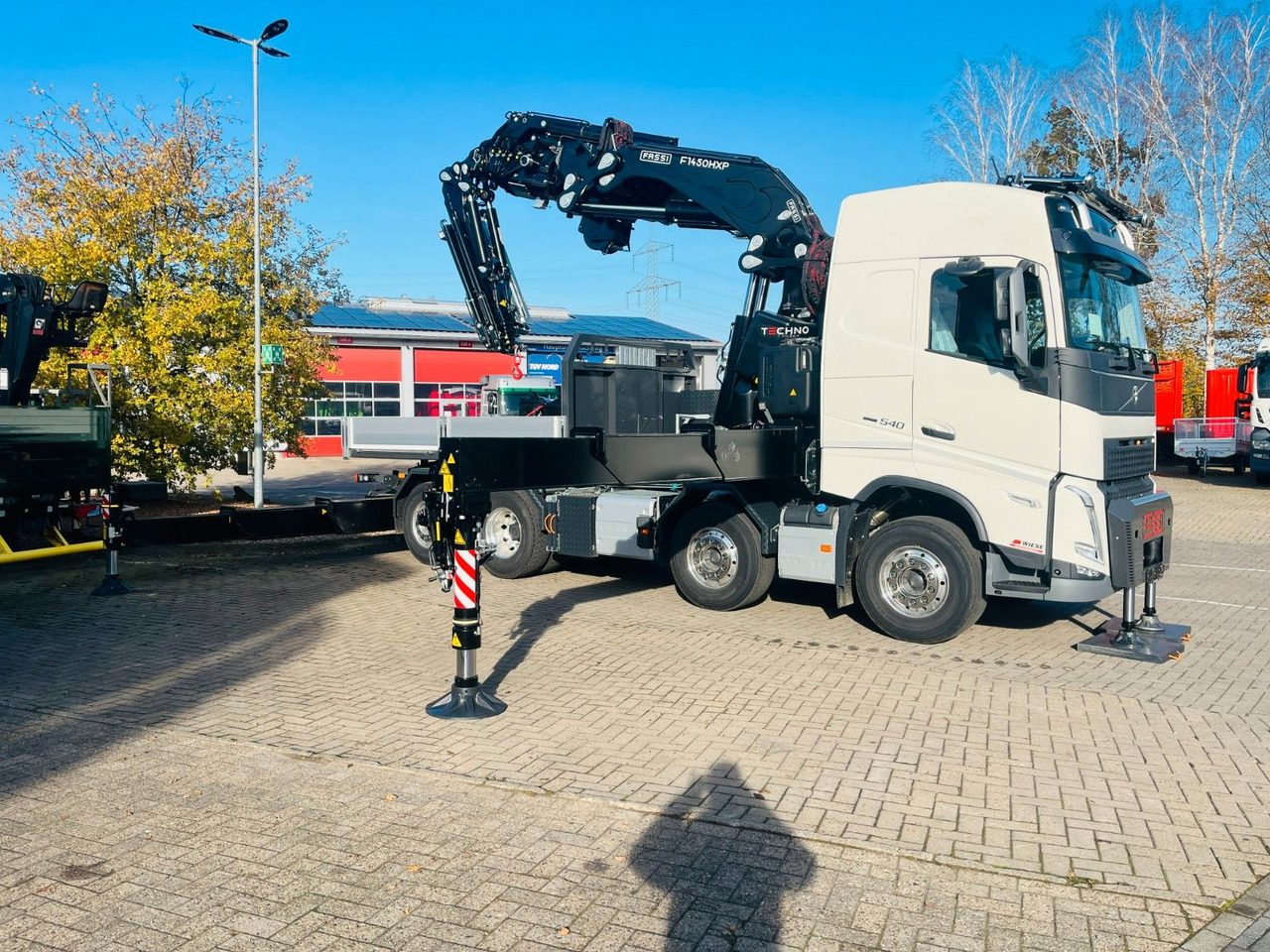 Volvo FH 540 SZM mit F1450 HXP Fly Jib + Winde - Camion con gru: foto 4 Volvo FH 540 SZM mit F1450 HXP Fly Jib + Winde - Camion con gru: foto 4