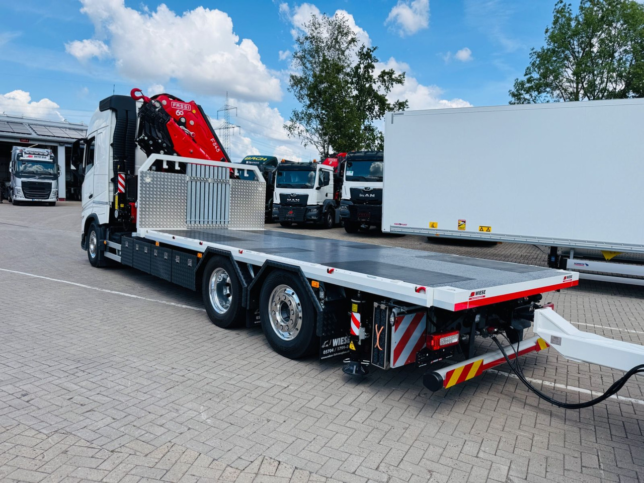 Volvo FH540 6x2 Containerpritsche mit F545RA.2.26 - Autocarro con pianale/ Cassone fisso, Camion con gru: foto 4 Volvo FH540 6x2 Containerpritsche mit F545RA.2.26 - Autocarro con pianale/ Cassone fisso, Camion con gru: foto 4
