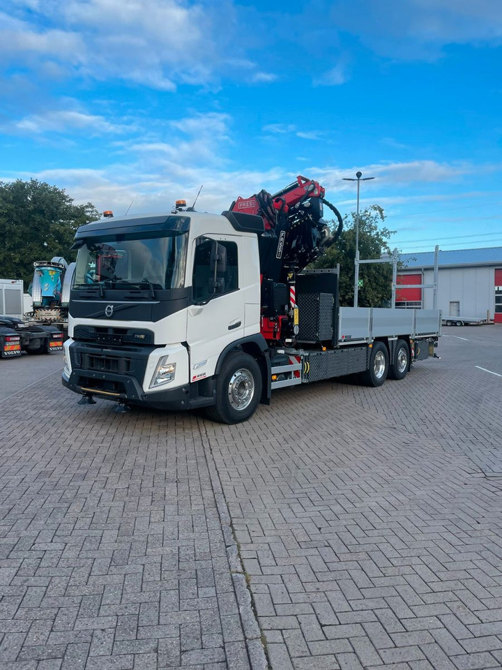 Volvo FMX 500 FASSI Ladekran F545 JIB & Winde Sofort - Autocarro con pianale/ Cassone fisso, Camion con gru: foto 2 Volvo FMX 500 FASSI Ladekran F545 JIB & Winde Sofort - Autocarro con pianale/ Cassone fisso, Camion con gru: foto 2
