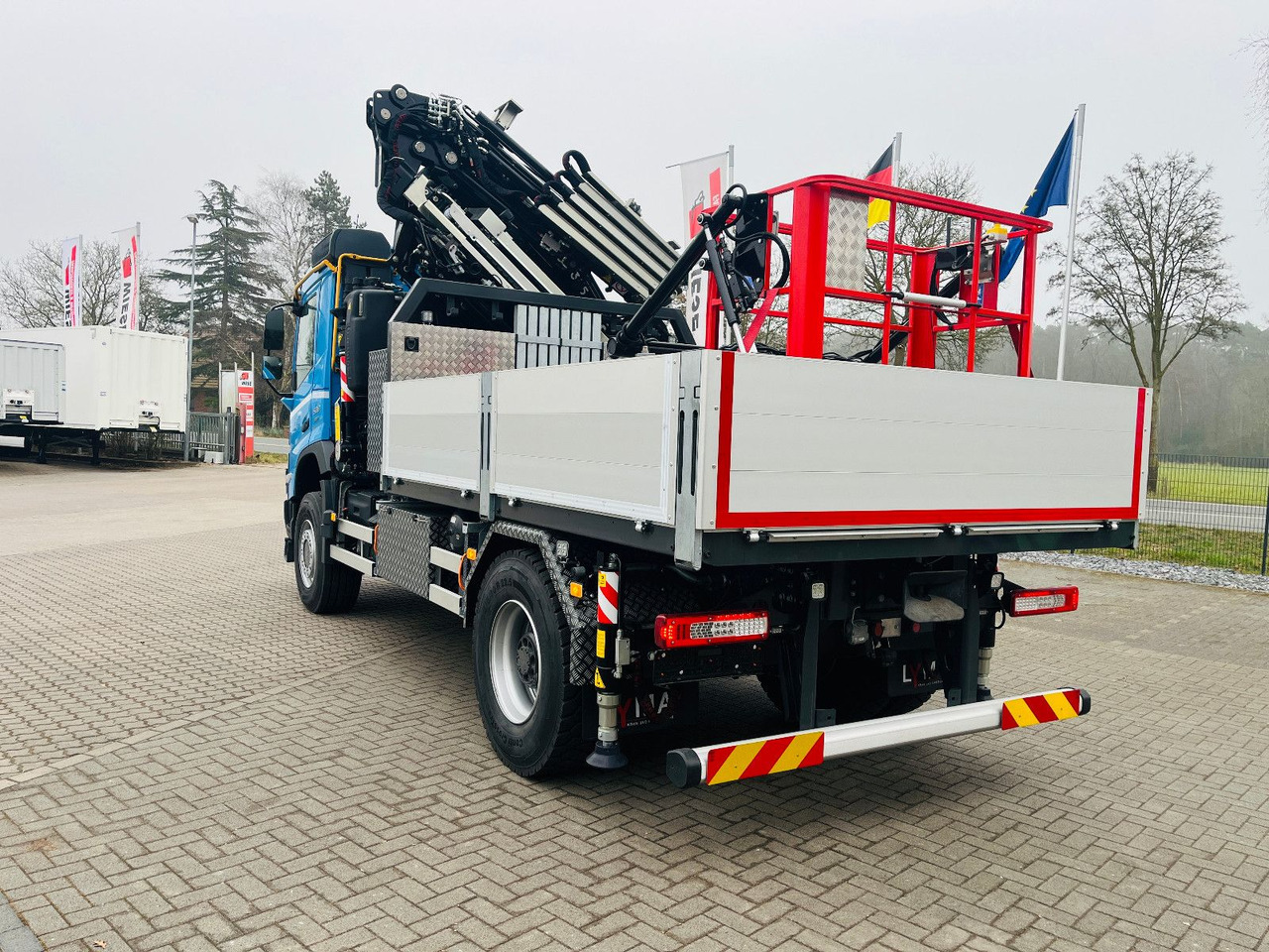Volvo FMX 500 inkl. F345RB.2.24 & L324 +V20 & Korb - Autocarro con pianale/ Cassone fisso, Camion con gru: foto 2 Volvo FMX 500 inkl. F345RB.2.24 & L324 +V20 & Korb - Autocarro con pianale/ Cassone fisso, Camion con gru: foto 2