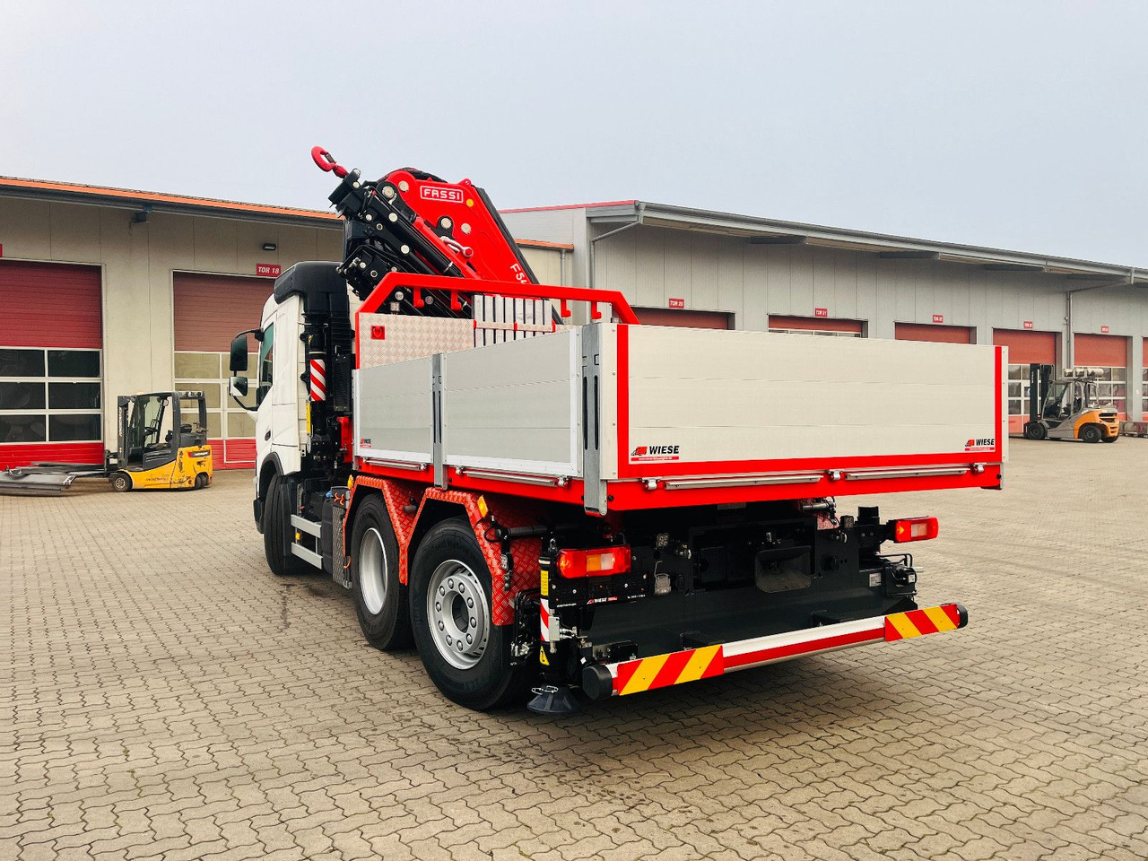 Volvo FMX 540 6x2 mit F545RA.2.28 - Autocarro con pianale/ Cassone fisso, Camion con gru: foto 5 Volvo FMX 540 6x2 mit F545RA.2.28 - Autocarro con pianale/ Cassone fisso, Camion con gru: foto 5