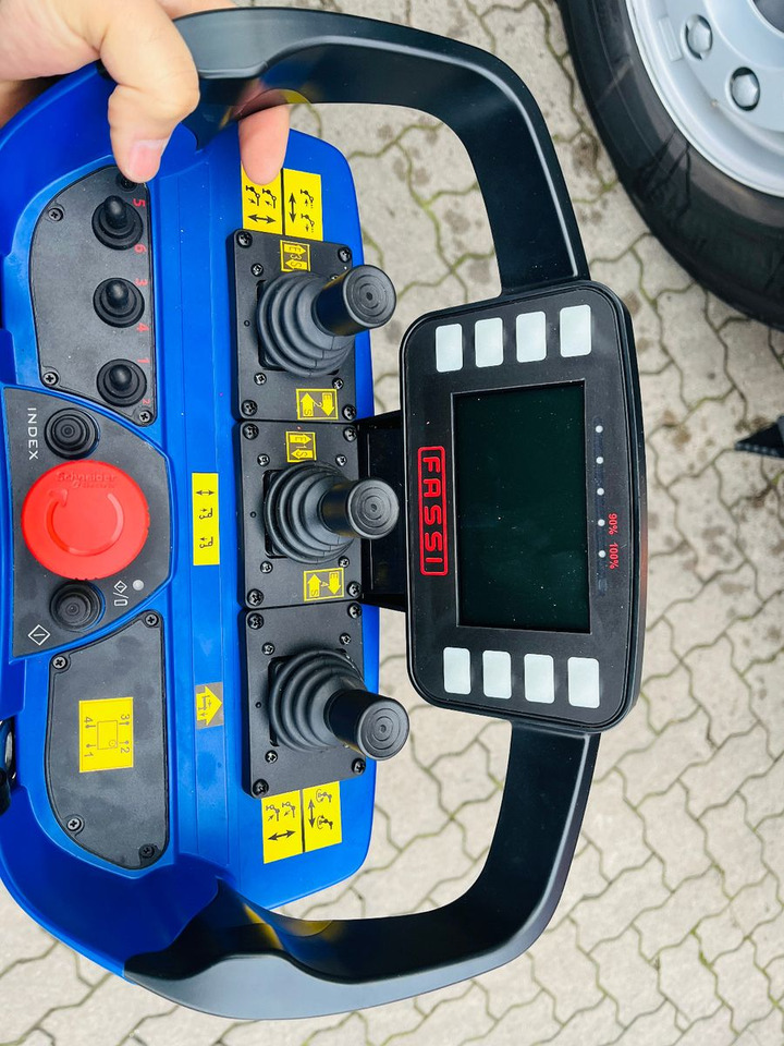 Volvo FMX 540 6x2 mit F545RA.2.28 - Camion con gru: foto 5 Volvo FMX 540 6x2 mit F545RA.2.28 - Camion con gru: foto 5