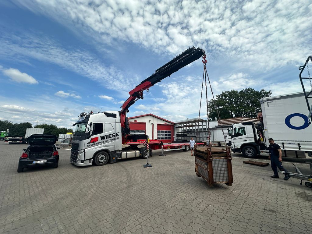 Wiese Stufensattel Tieflader mit Kran Fassi F545 - Semirimorchio pianale ribassato: foto 5 Wiese Stufensattel Tieflader mit Kran Fassi F545 - Semirimorchio pianale ribassato: foto 5