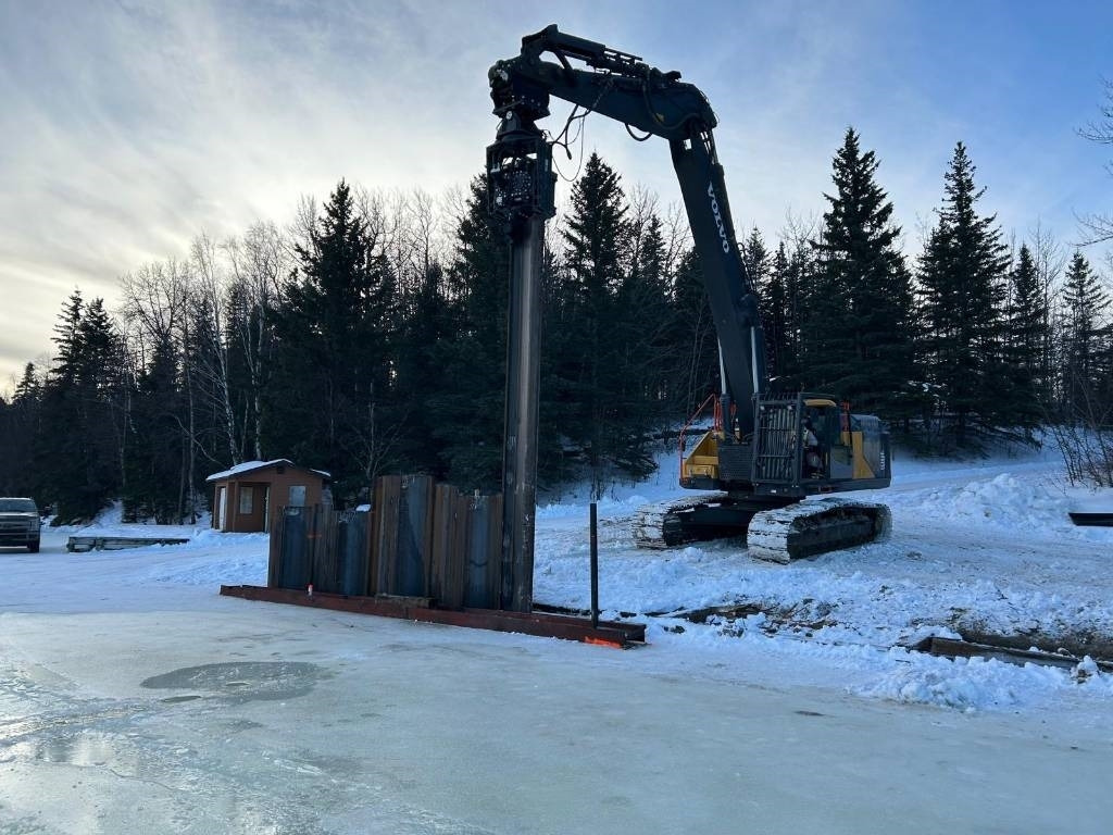AJCE EUROPE AVH40ST Vibro Hammer Sheet Pile Driver - Battipalo: foto 1 AJCE EUROPE AVH40ST Vibro Hammer Sheet Pile Driver - Battipalo: foto 1