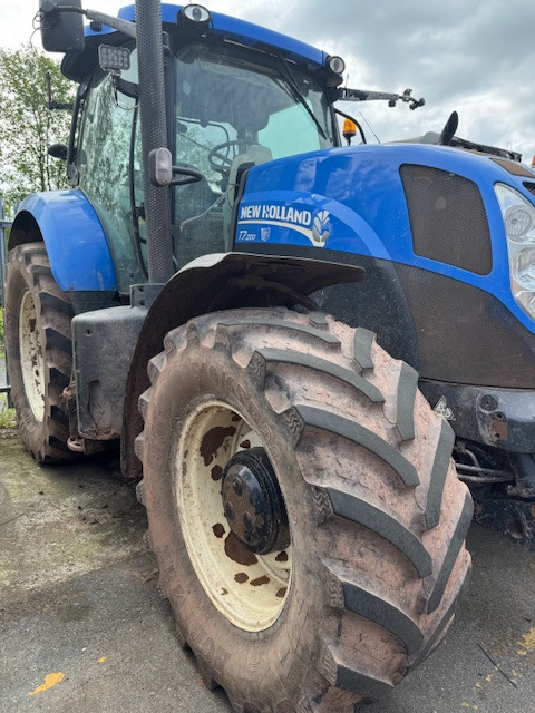New Holland T7.200 - Trattore: foto 1 New Holland T7.200 - Trattore: foto 1