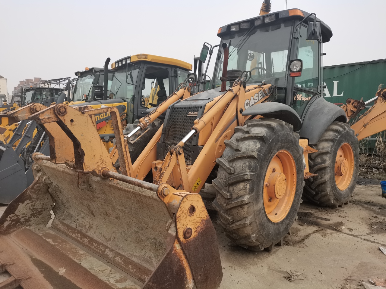 CASE 695 - Terna: foto 2 CASE 695 - Terna: foto 2